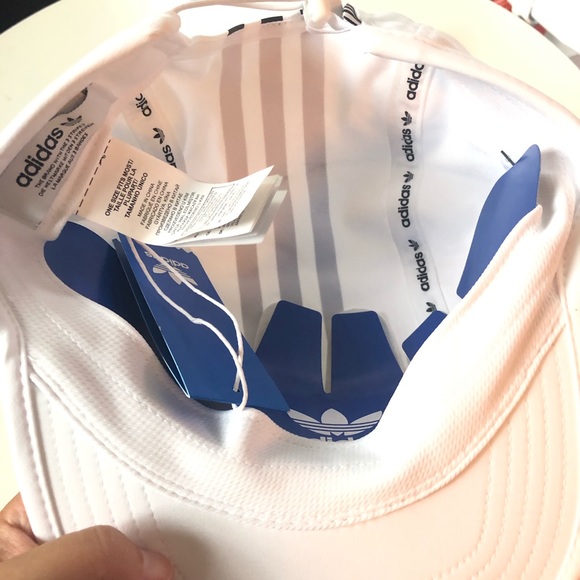 NWT 🆕 Adidas originals cap white/black - Picture 4 of 5